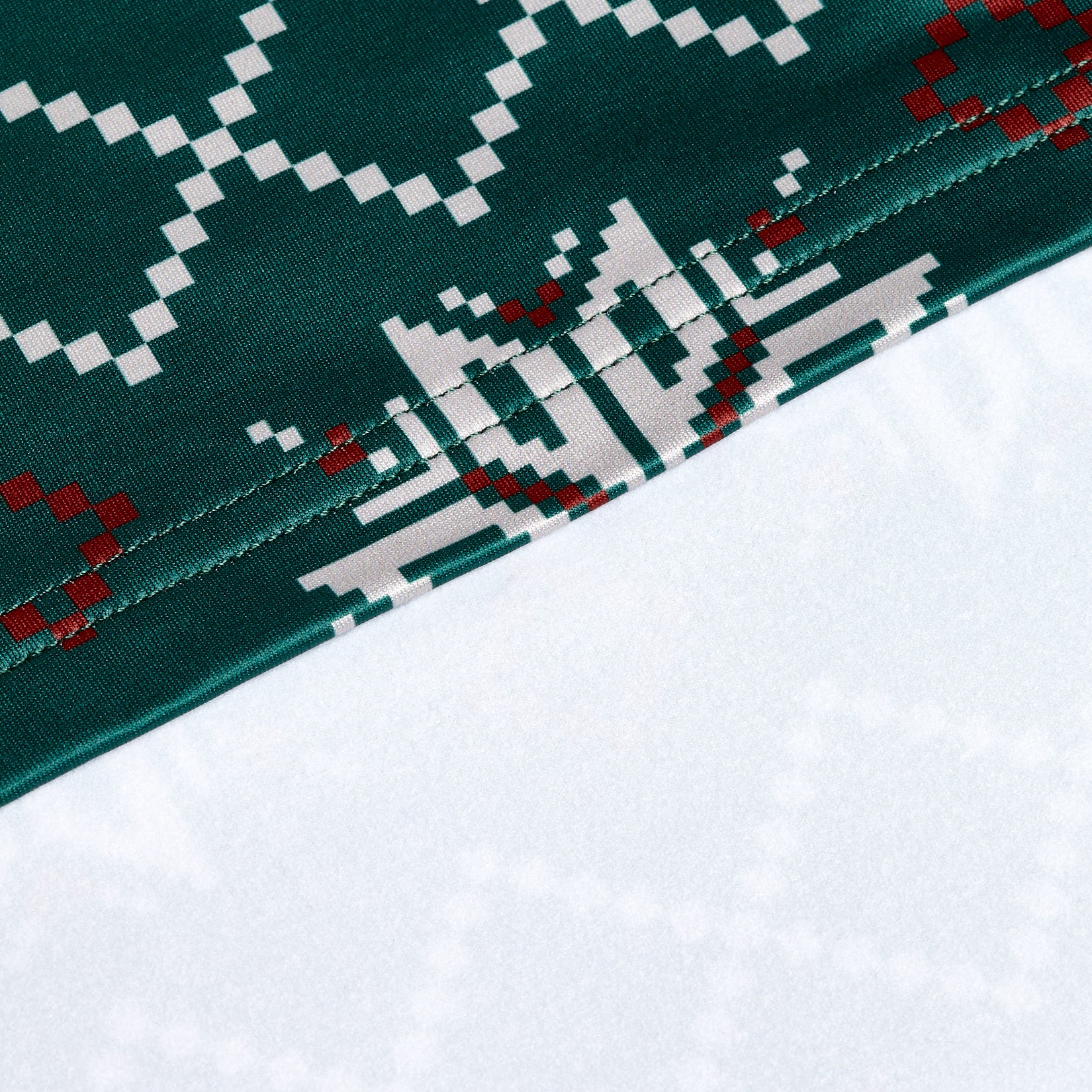 Reindeer Games - Green - Q-Zip