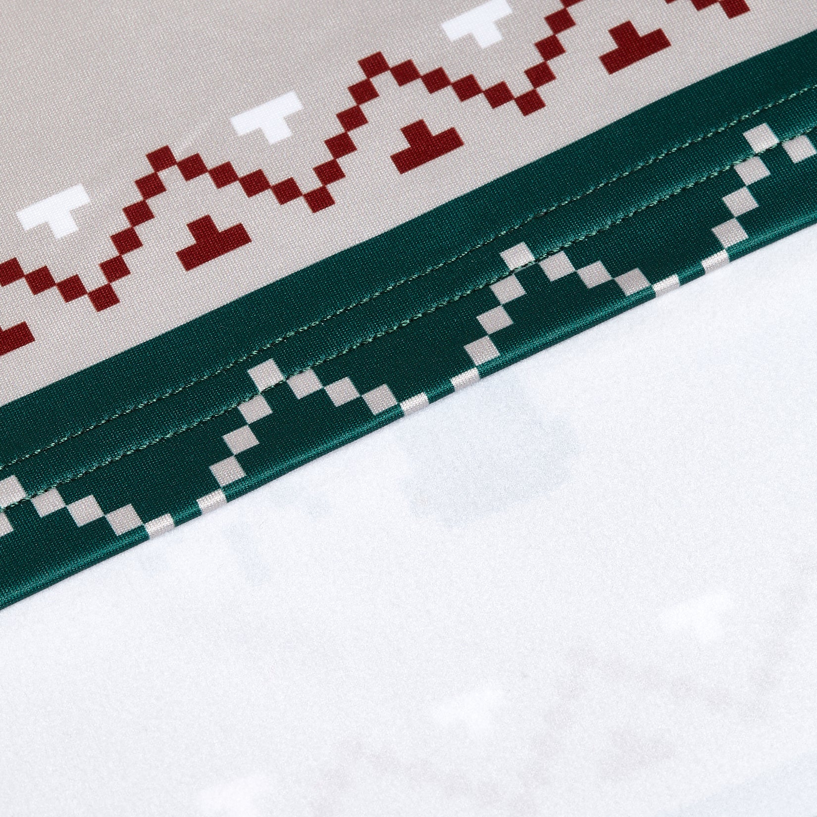 Lit Like A Tree - Q-Zip